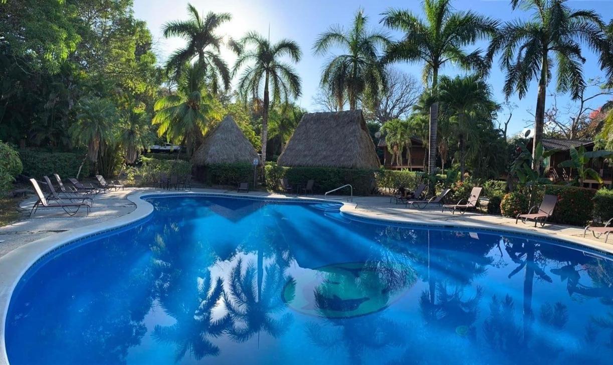 Hotel Mal Pais Surf Camp Playa Santa Teresa  Exterior foto