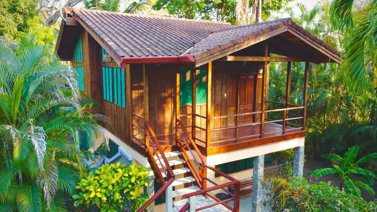 Hotel Mal Pais Surf Camp Playa Santa Teresa  Zimmer foto