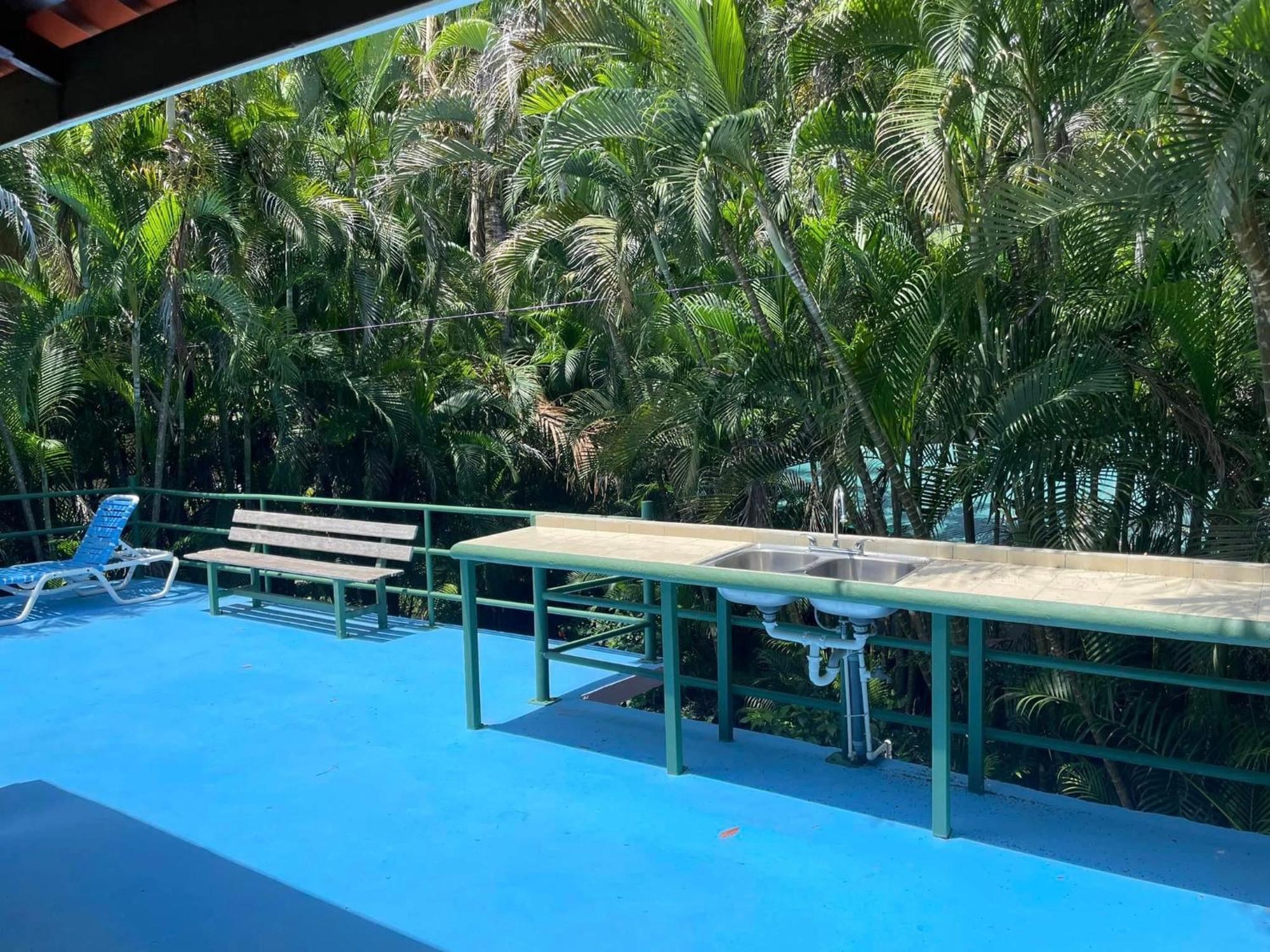 Hotel Mal Pais Surf Camp Playa Santa Teresa  Zimmer foto
